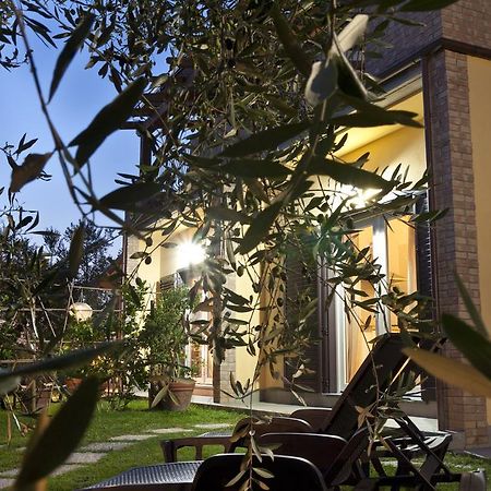 Villa L'Ortobio à Sarzana Extérieur photo